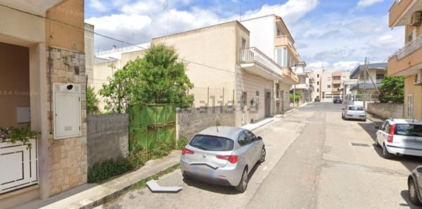 casa indipendente in vendita a Villa Castelli