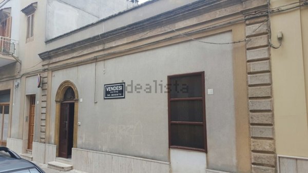 casa indipendente in vendita a Villa Castelli