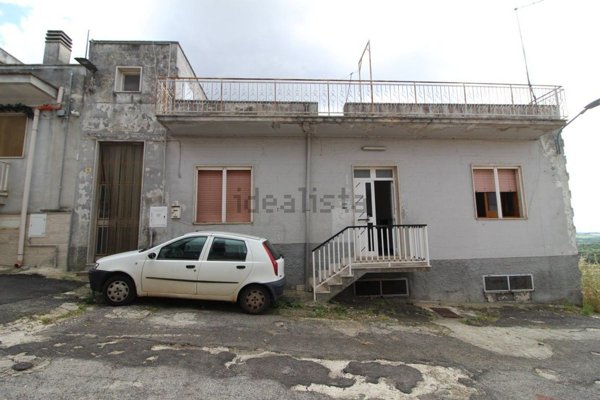 casa indipendente in vendita a Villa Castelli