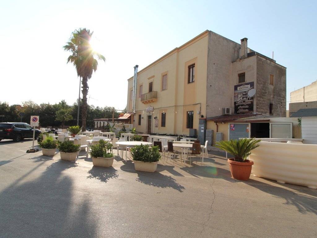 casa indipendente in vendita a Villa Castelli