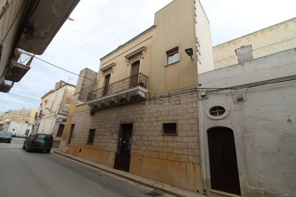 casa indipendente in vendita a Villa Castelli