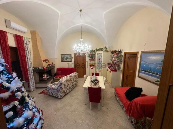 casa indipendente in vendita a Villa Castelli