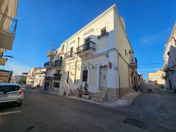 casa indipendente in vendita a Villa Castelli