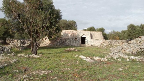 casa indipendente in vendita a Villa Castelli in zona Antoglia