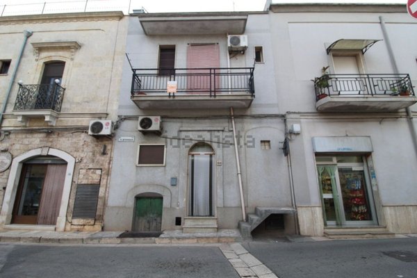 casa indipendente in vendita a Villa Castelli