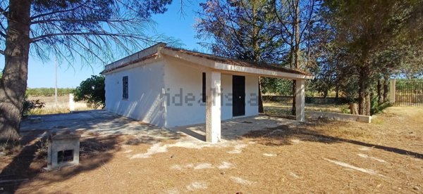 casa indipendente in vendita a Villa Castelli in zona Antoglia