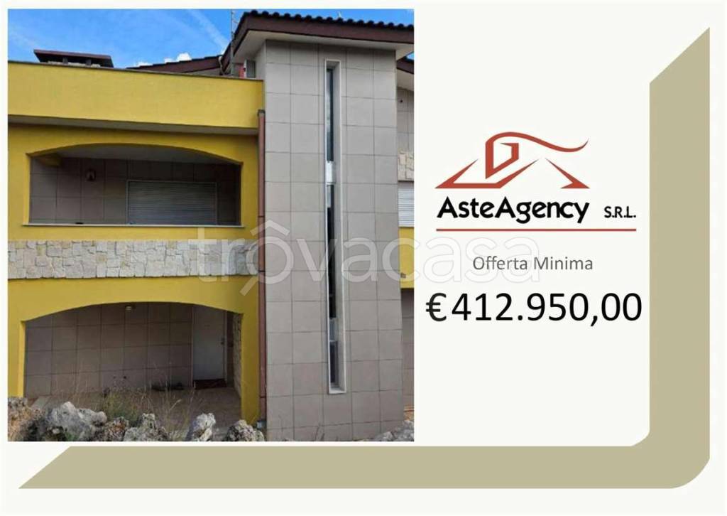 casa indipendente in vendita a Villa Castelli