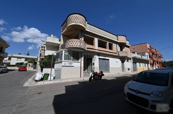 casa indipendente in vendita a Villa Castelli
