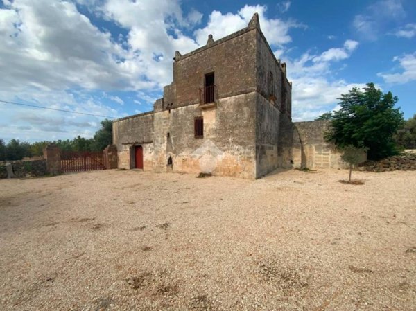 casa indipendente in vendita a Villa Castelli in zona Antoglia