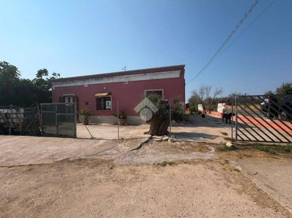 casa indipendente in vendita a Villa Castelli in zona Antoglia
