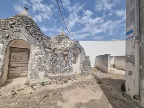 casa indipendente in vendita a Villa Castelli