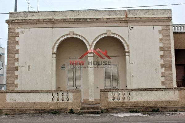casa indipendente in vendita ad Alessano in zona Montesardo