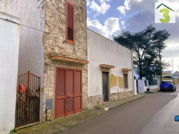 casa indipendente in vendita ad Alessano