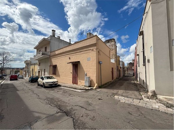 casa indipendente in vendita ad Alessano