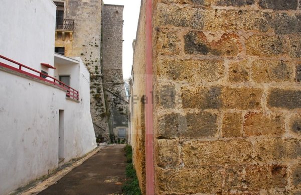 casa indipendente in vendita ad Alessano in zona Montesardo