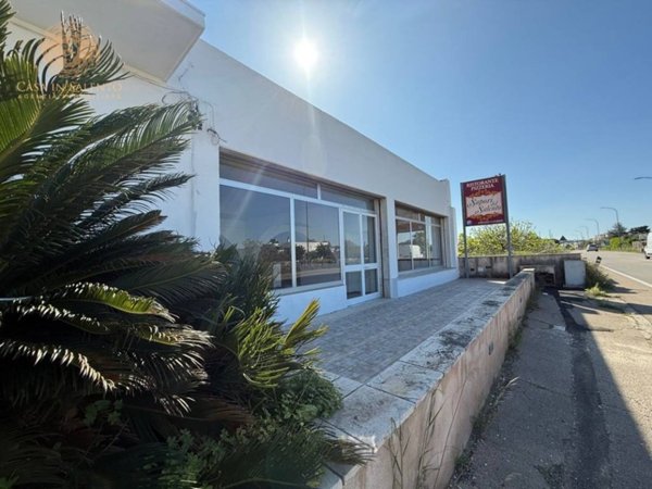 negozio in vendita ad Alessano