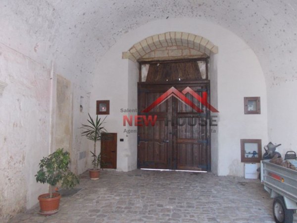 trivano in vendita ad Alessano in zona Montesardo