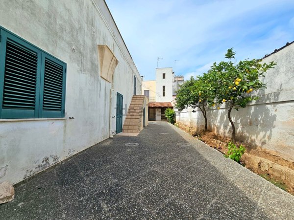 casa semindipendente in vendita ad Alessano