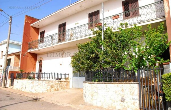 casa indipendente in vendita ad Alessano