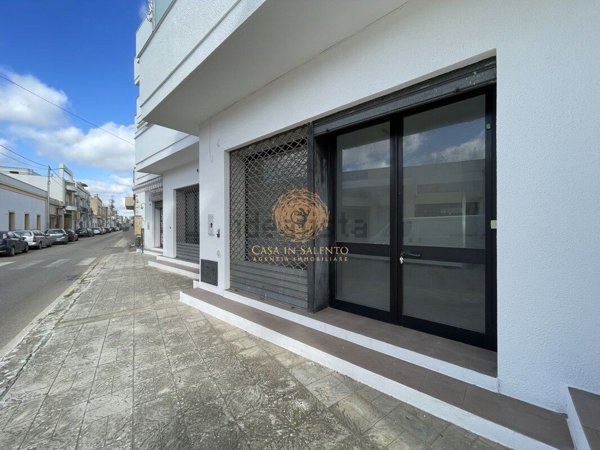 locale commerciale in vendita ad Alessano