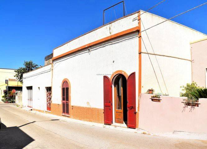 casa indipendente in vendita ad Alessano in zona Montesardo
