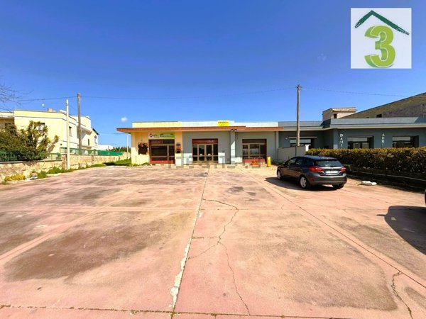 locale commerciale in vendita ad Alessano