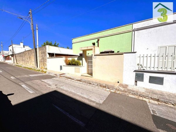 casa indipendente in vendita ad Alessano in zona Montesardo