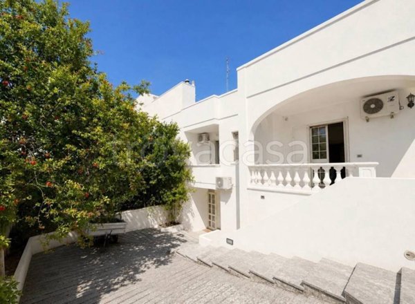 casa indipendente in vendita ad Alessano in zona Montesardo
