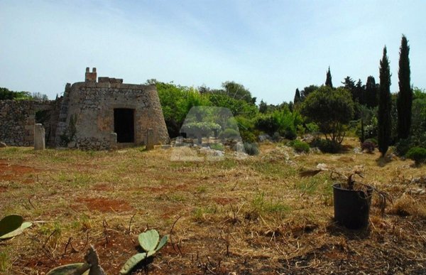 casa indipendente in vendita ad Alessano in zona Montesardo
