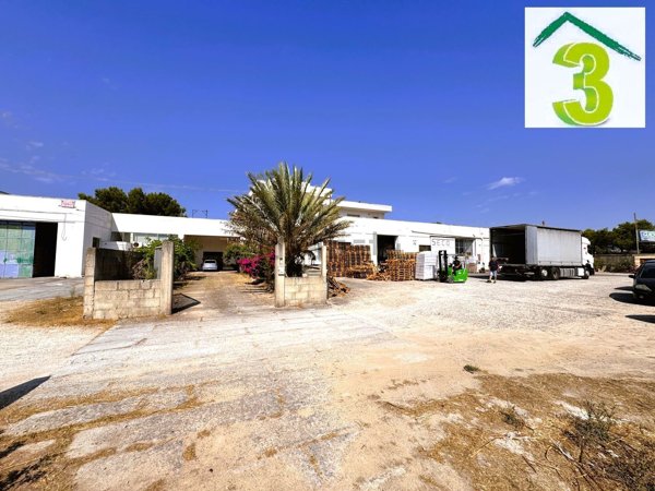 casa indipendente in vendita ad Alessano in zona Montesardo
