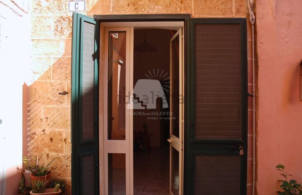 casa indipendente in vendita ad Alessano in zona Montesardo