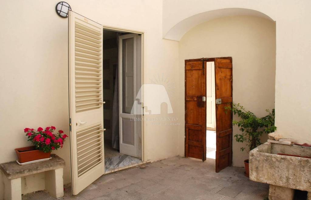 casa indipendente in vendita ad Alessano in zona Montesardo