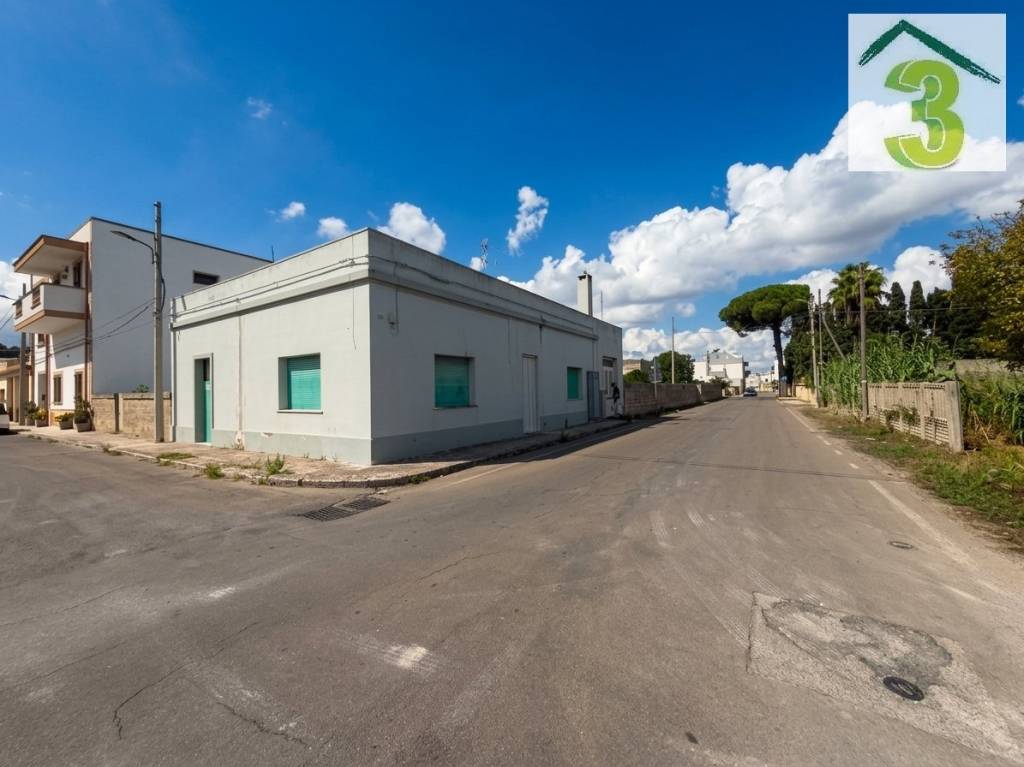 casa indipendente in vendita ad Alessano in zona Montesardo