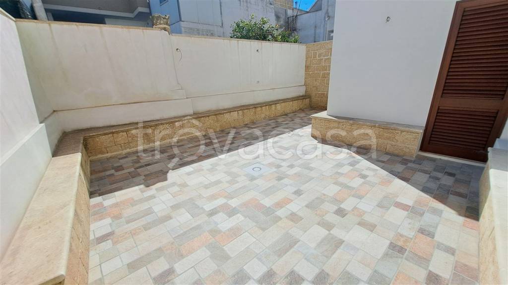 casa indipendente in vendita ad Alezio