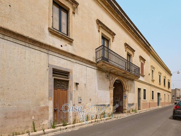 intera palazzina in vendita ad Alezio