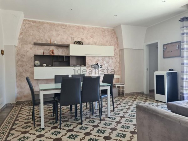casa indipendente in vendita ad Alezio
