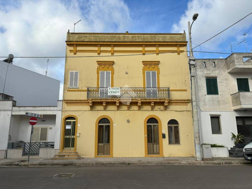 casa semindipendente in vendita ad Alezio
