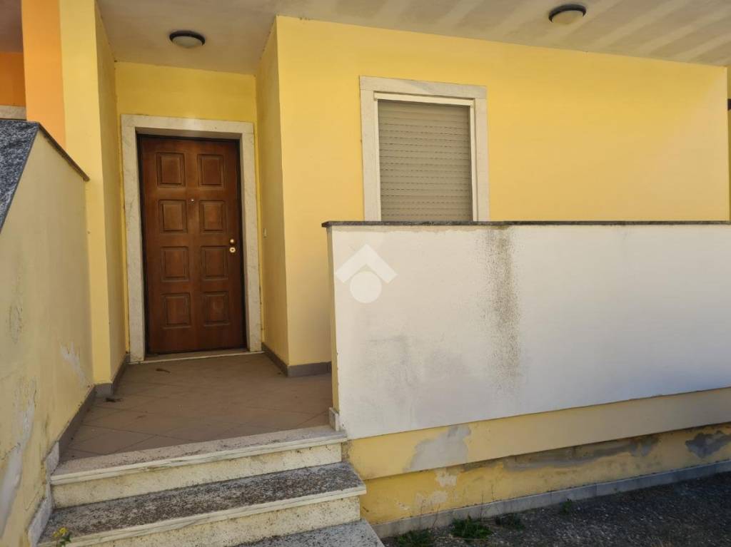 casa indipendente in vendita ad Alezio