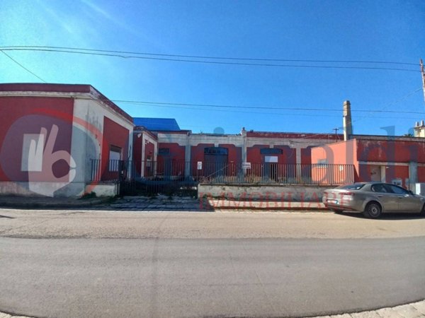 terreno edificabile in vendita ad Alezio