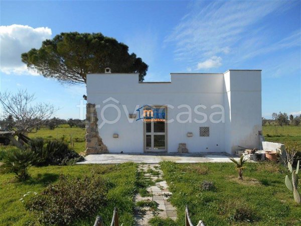 casa indipendente in vendita ad Alezio