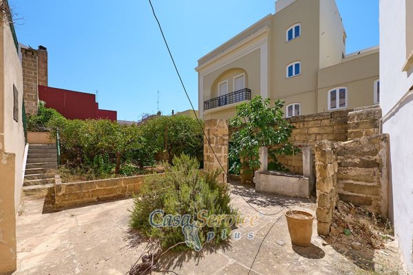 casa indipendente in vendita ad Alezio
