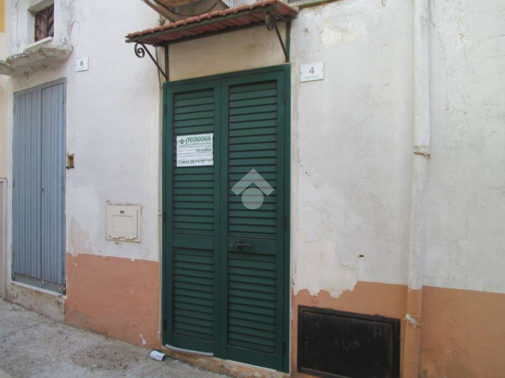 casa indipendente in vendita ad Alezio