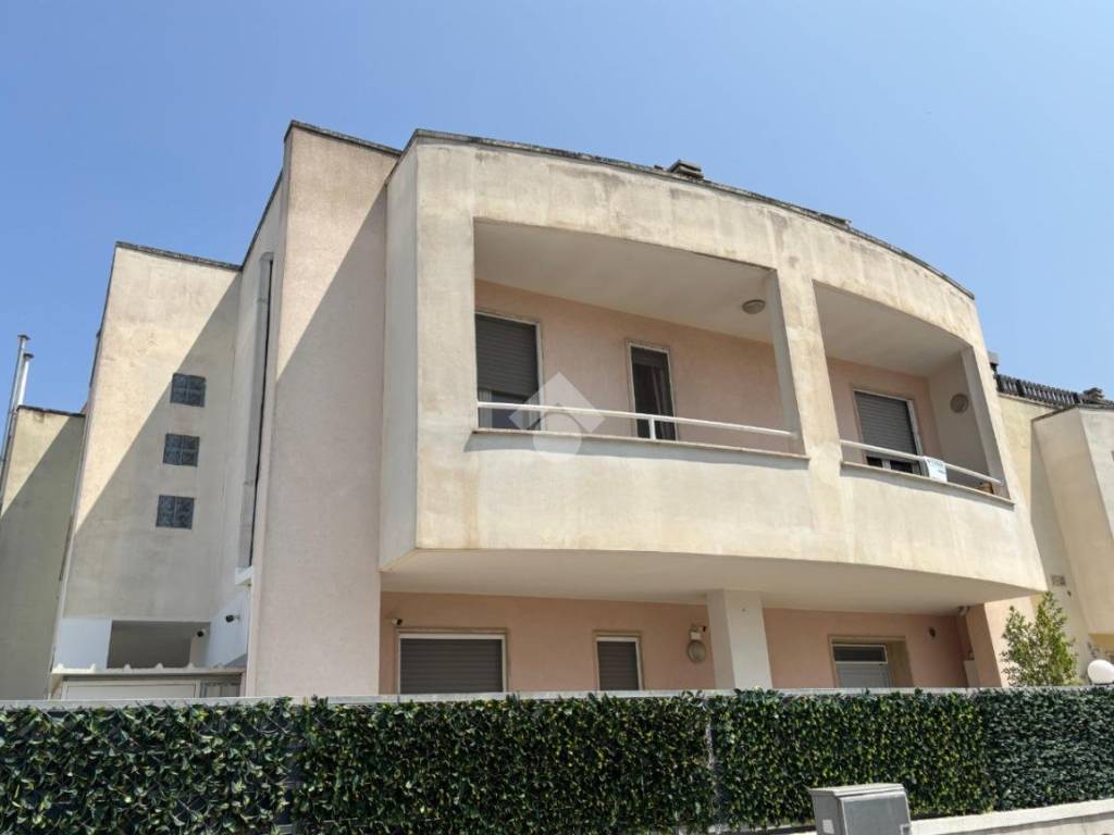 casa indipendente in vendita ad Alezio