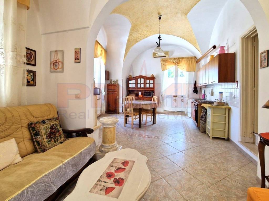 casa indipendente in vendita ad Alezio