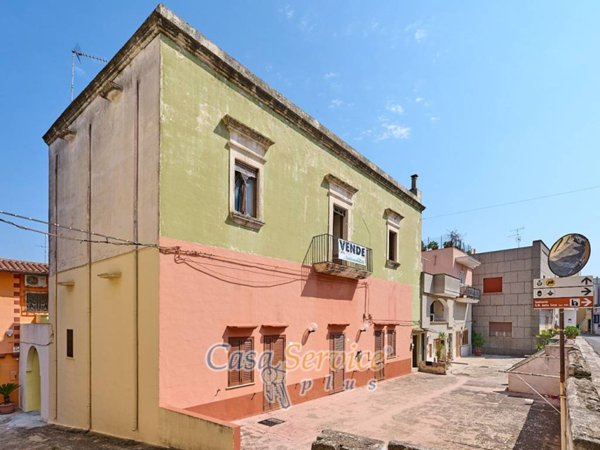 casa indipendente in vendita ad Alezio