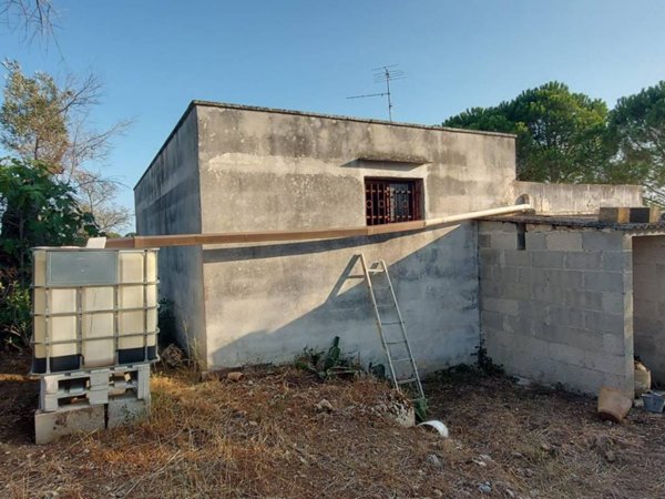 casa indipendente in vendita ad Alezio