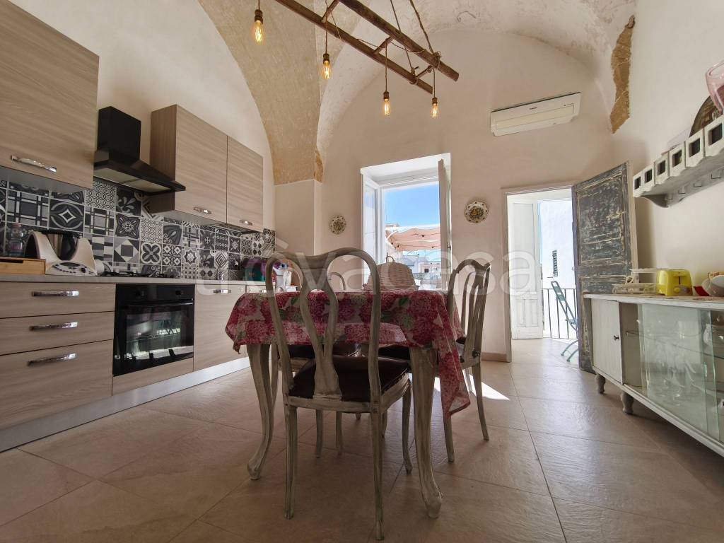 casa indipendente in vendita ad Alezio