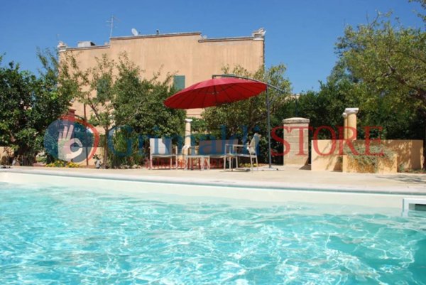 casa indipendente in vendita ad Alezio