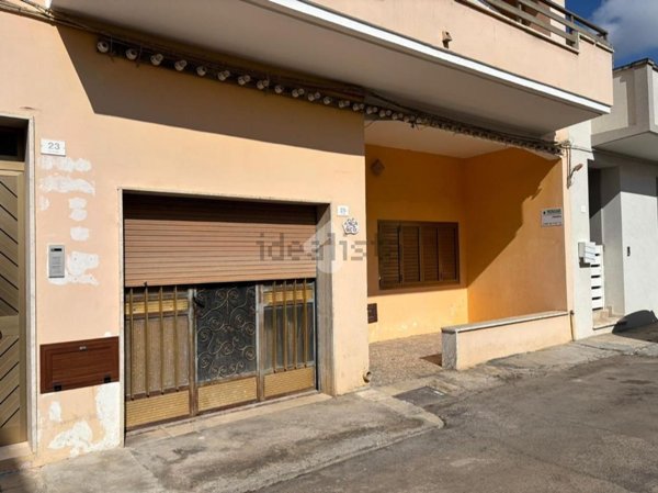 casa indipendente in vendita ad Alezio