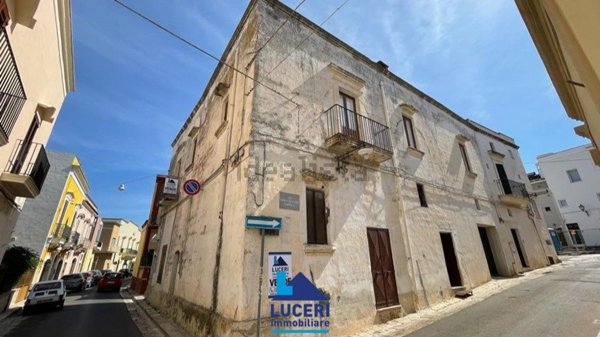 casa indipendente in vendita ad Alezio